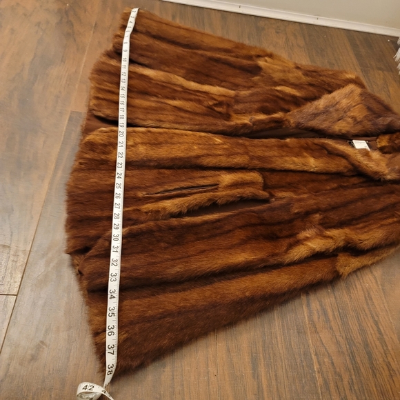 Bown genuine mink cape - Picture 8 of 8